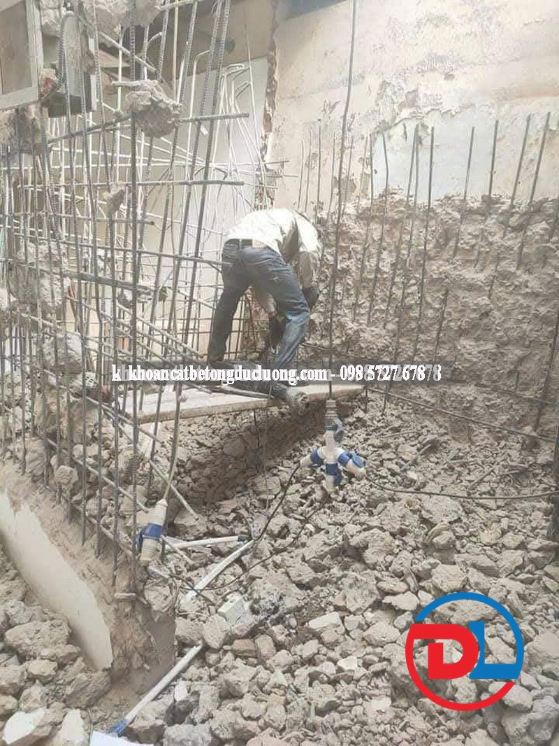 Công ty Phá dỡ Công trình Quận 7 - Chuyên nghiệp & Mặt bằng sạch