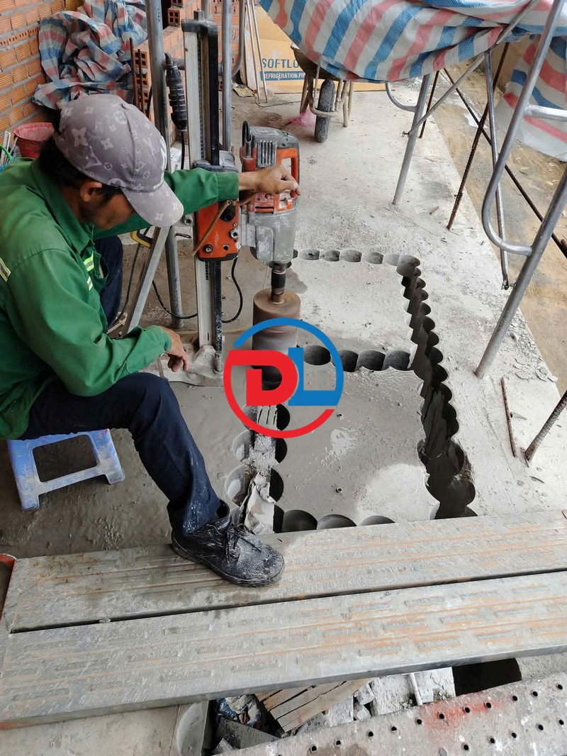 Khoan Rút Lõi Bê Tông Quận 5 HCM Gấp - Có Thợ Đến Liền