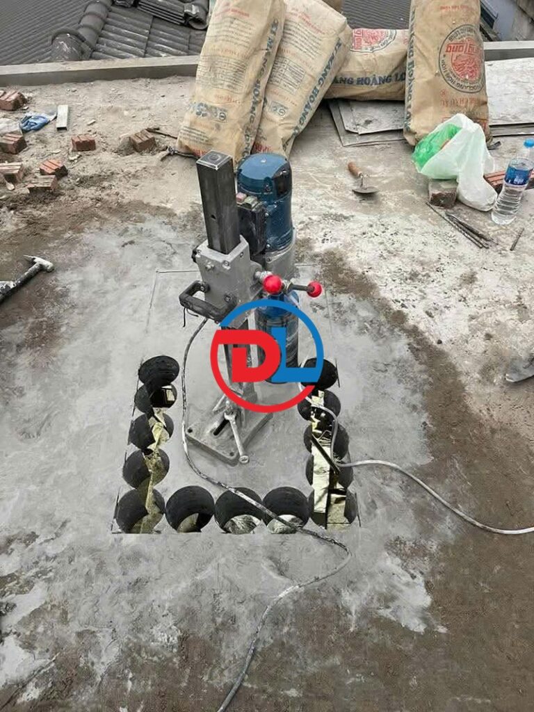 Khoan Rút Lõi Cắt Bê Tông Quận 12 | Tới Ngay, Thi Công Trong Ngày